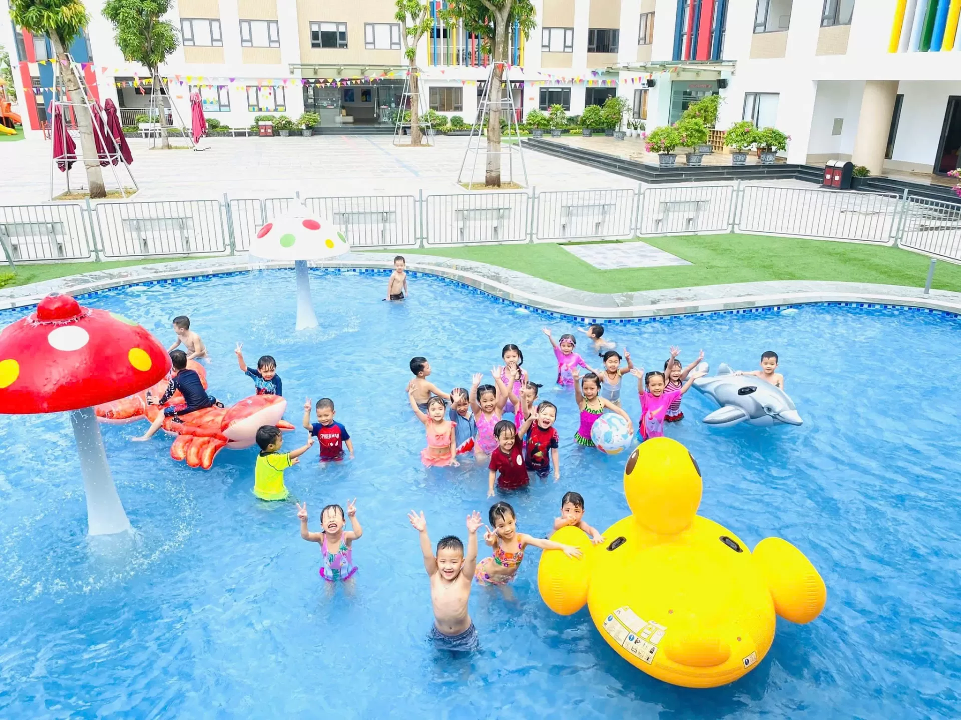 Không gian trường học